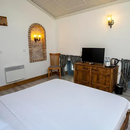 Pietra Ayvalik