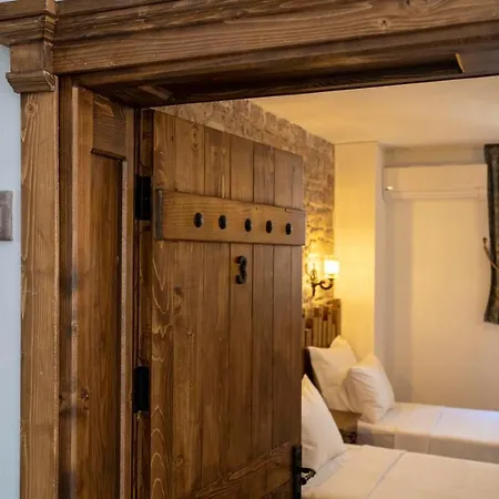 Pietra Bed & Breakfast *